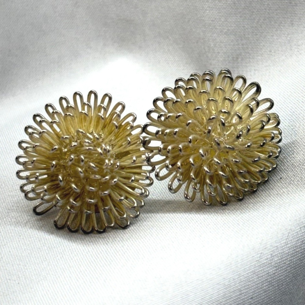 Unbranded Floral Burst Stud Earrings Women OS Gold Silver Good Vintage 80s
